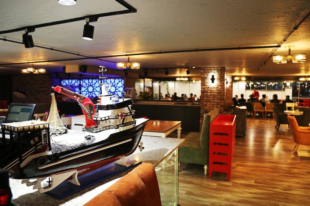 טראבזון Marvell City Otel מראה חיצוני תמונה